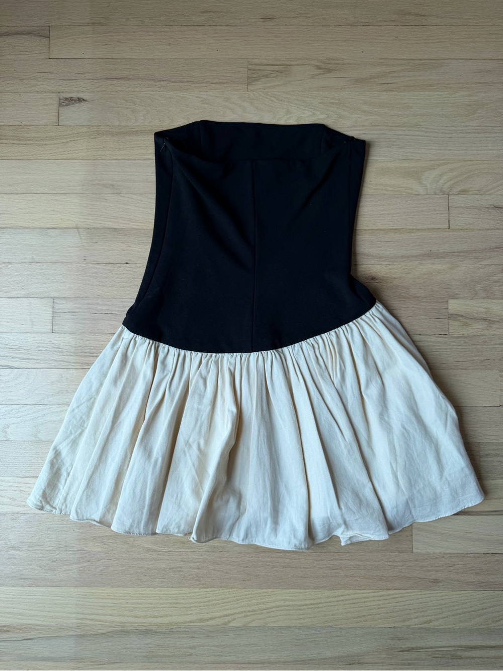 Arcina Ori Strapless Black mini dress
